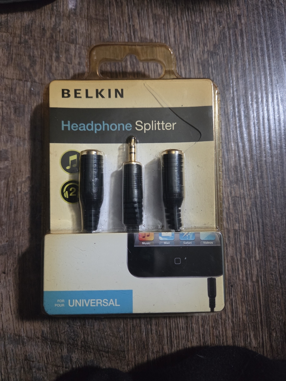 belkin Black and Gold 3.5mm Headphone Splitter Adapter Pack